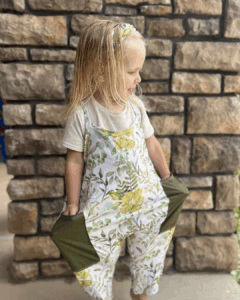 Terran romper with pockets